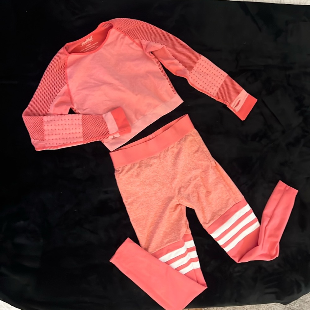 Bombshell sportswear leggings and long sleeve crop set
